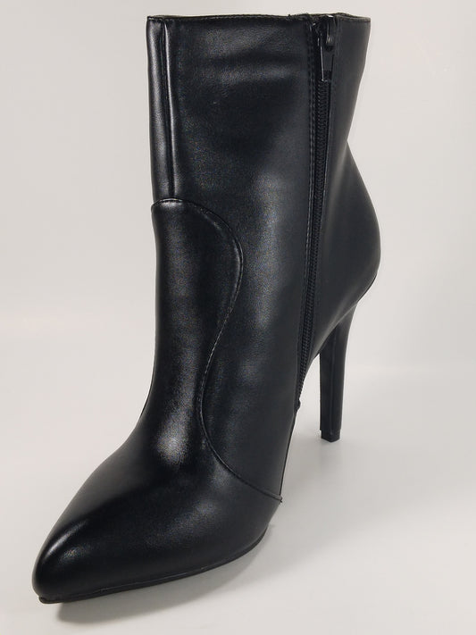 3 inch black boots with zipper