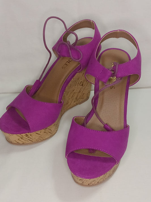4.5 Inch Fuchsia faux suede Wedge with tassel